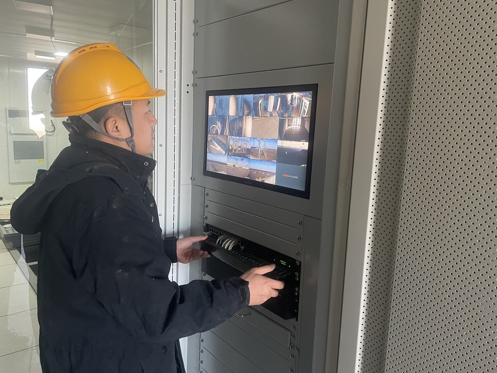 1739525274827955.jpg 配圖--龍能酒泉公司.jpg